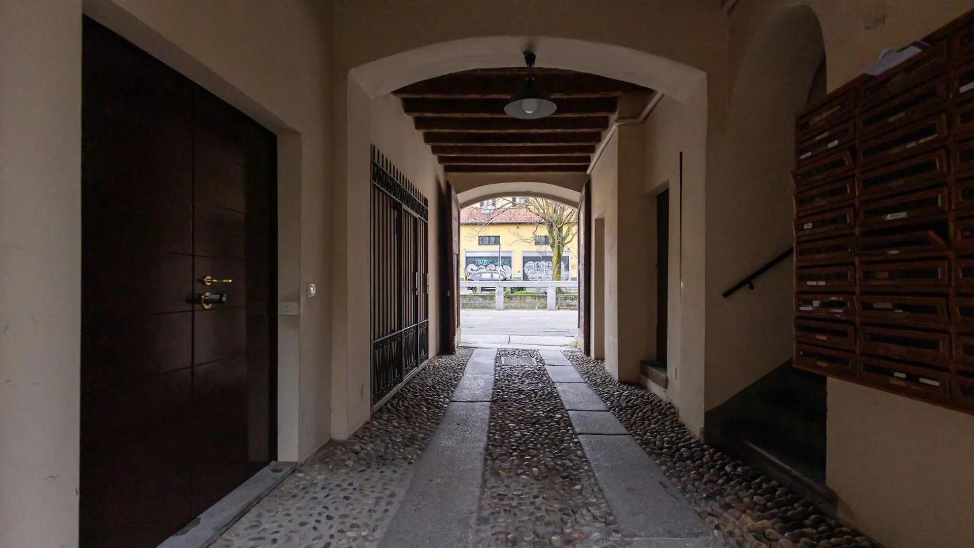 Flora 57 - Splendido Loft Nel Cuore Dei Navigli Milán Apartmán